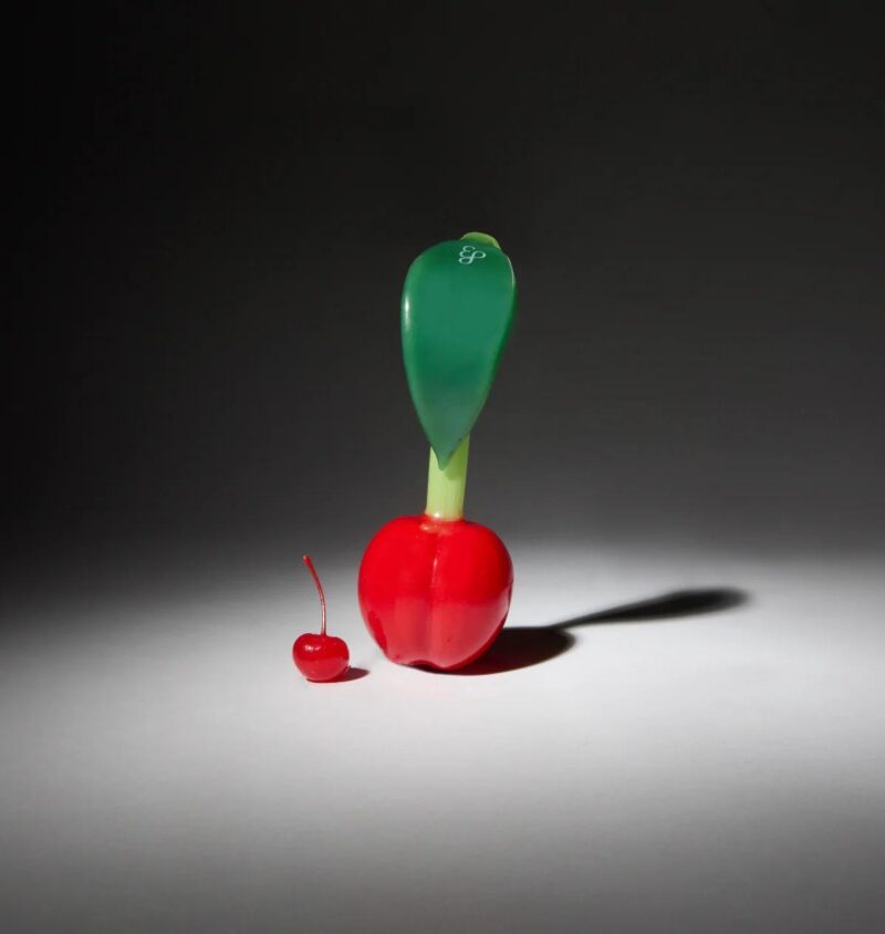 Flower By Edie Parker Hand Pipes - Cherry