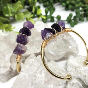 9cd4ed14-bcfa-47c8-ab12-e87234ae9a75.jpeg Amethyst 4 Rough Gem/Wire Wrapped Bangle - 18kt. Gold Overlay
